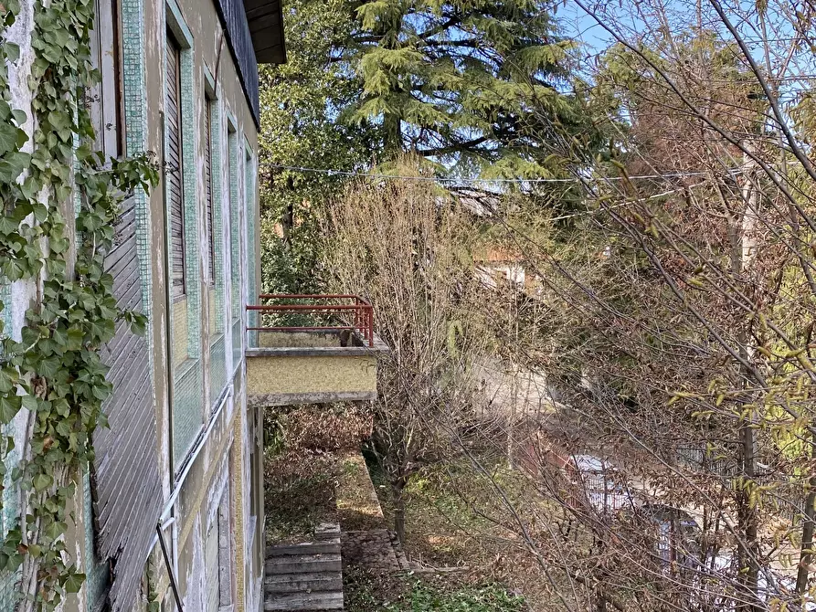 Immagine 11 di Villa in vendita  in Via Fiume a Inverigo