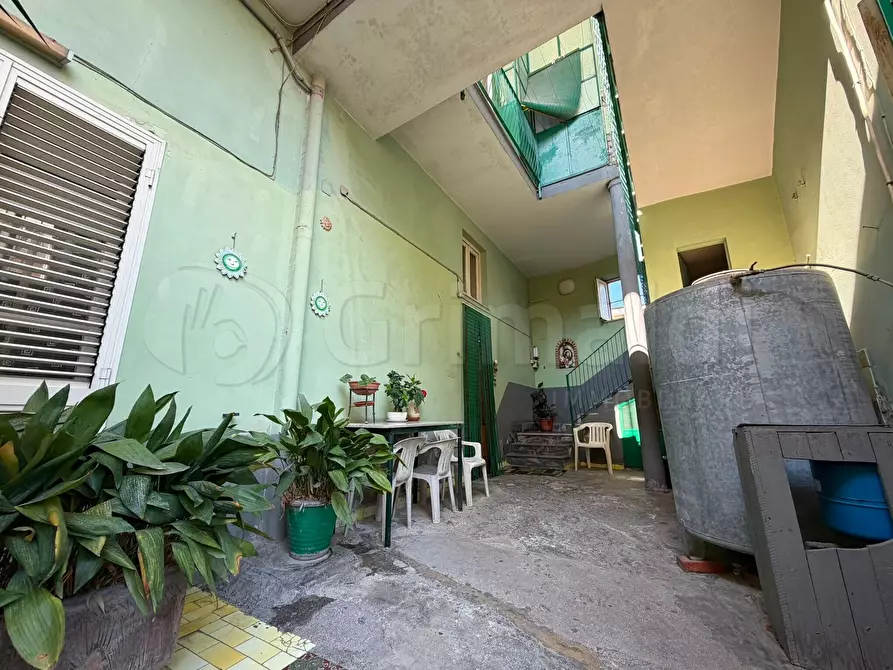 Immagine 1 di Casa indipendente in vendita  a Giugliano In Campania