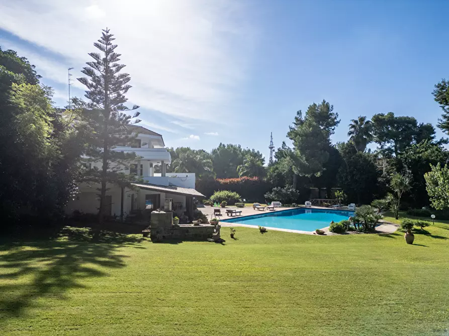 Immagine 6 di Villa in vendita  in Via Venosa 5 a Lecce