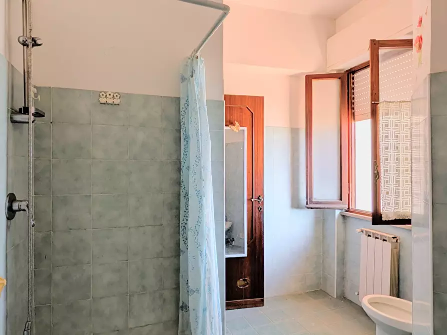 Immagine 18 di Trilocale in vendita  in Via Biferno 4 a Nettuno
