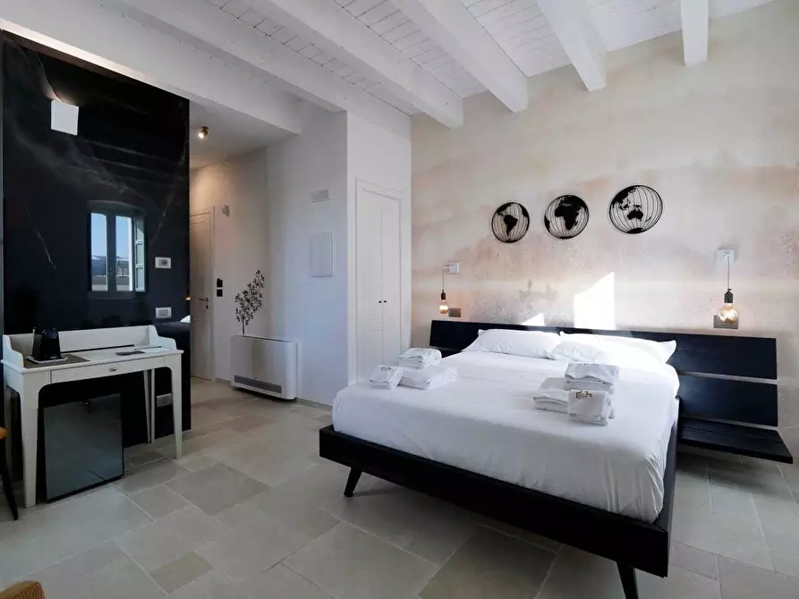 Immagine 30 di Appartamento in vendita  in Piazza Alessandro Manzoni a Monopoli