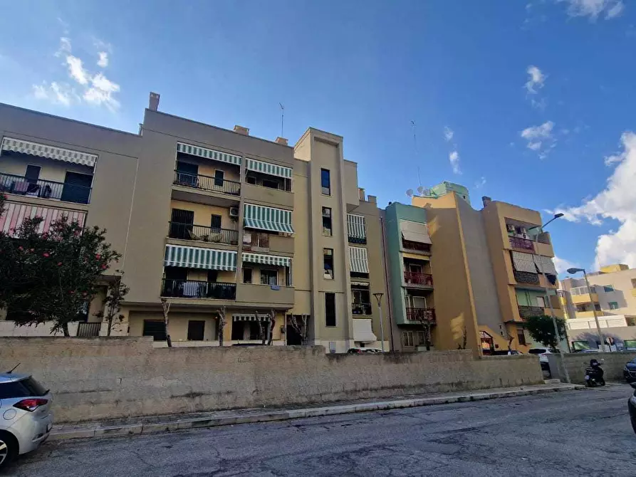 Immagine 2 di Appartamento in vendita  in Via Giuseppe di Vittorio a Monopoli
