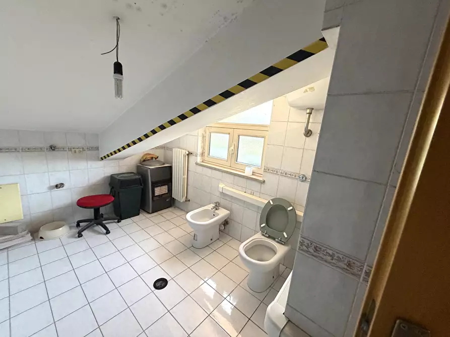 Immagine 8 di Mansarda in vendita  in Via Alcide De Gasperi 140 a Avellino