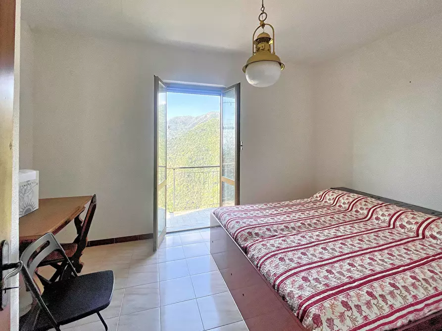 Immagine 11 di Casa indipendente in vendita  in Via Cappelletta 37 a Avegno