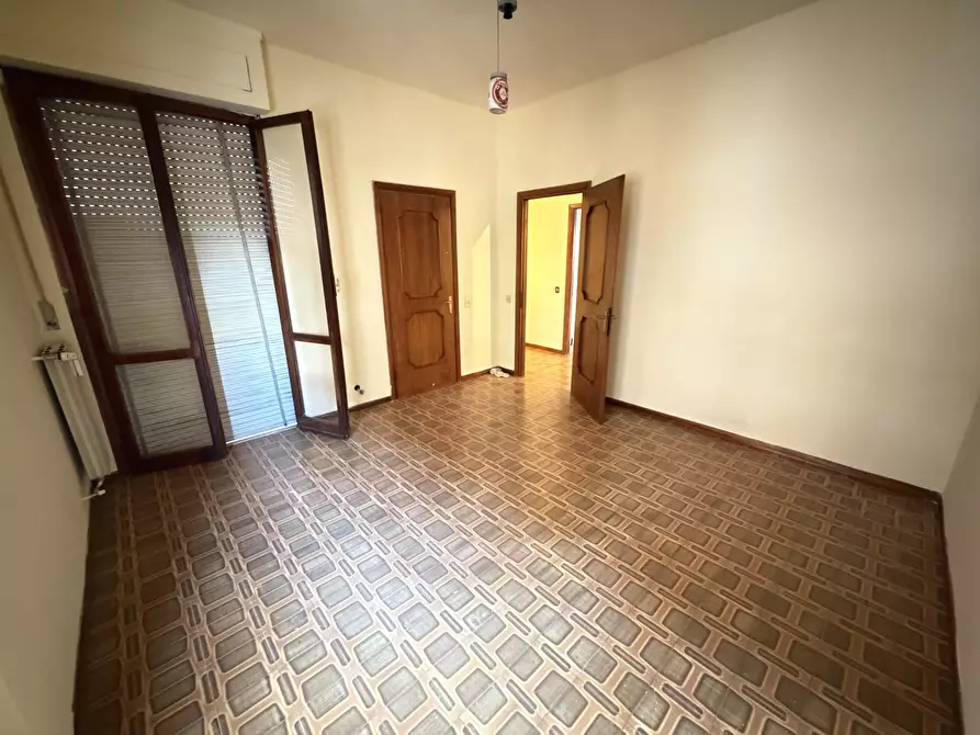 Immagine 13 di Trilocale in vendita  in Via Pietro Gori a Sarzana