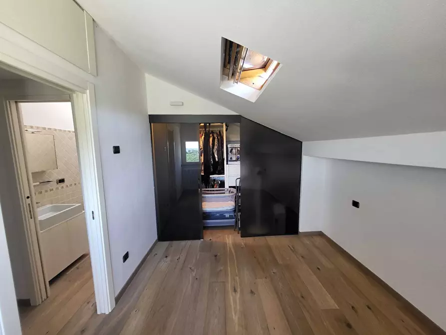 Immagine 37 di Quadrilocale in vendita  a Santo Stefano Di Magra