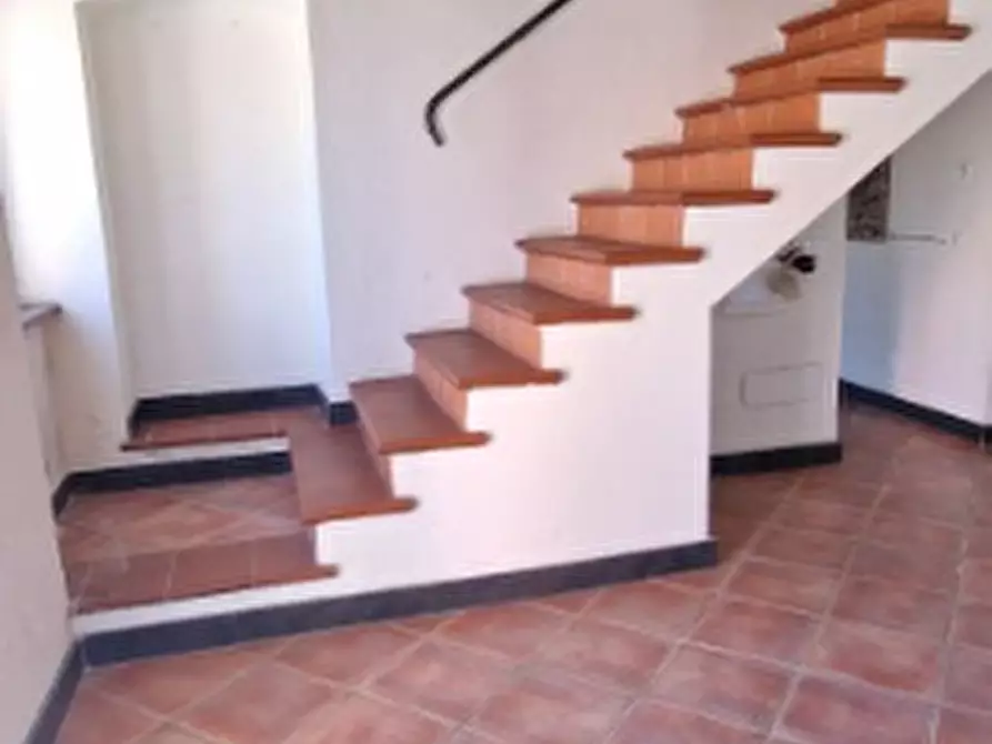 Immagine 6 di Casa indipendente in vendita  a Ameglia