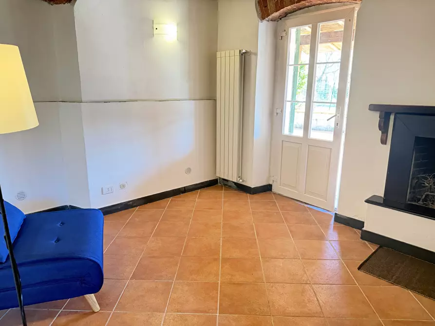 Immagine 9 di Trilocale in affitto  a Ameglia