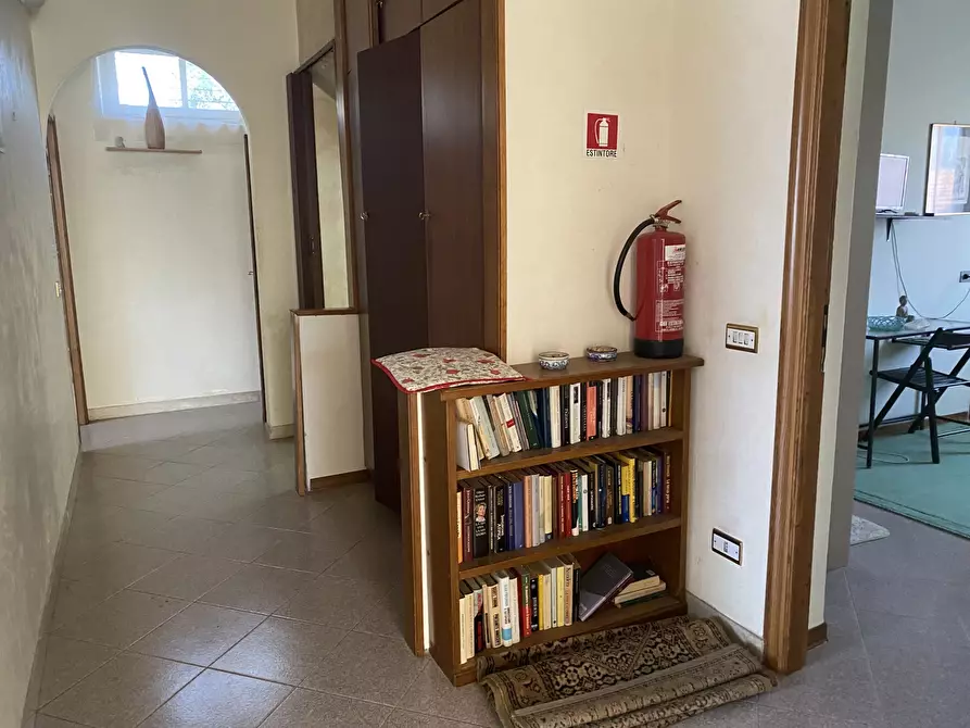 Immagine 15 di Casa indipendente in vendita  a Sarzana