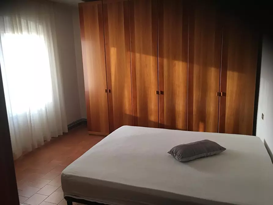 Immagine 6 di Trilocale in affitto  a Aulla