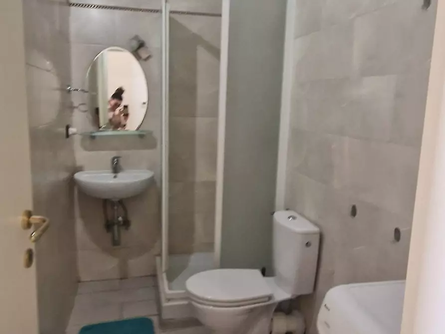 Immagine 12 di Monolocale in affitto  in Via Sebastiano Biaggini 1 a Lerici