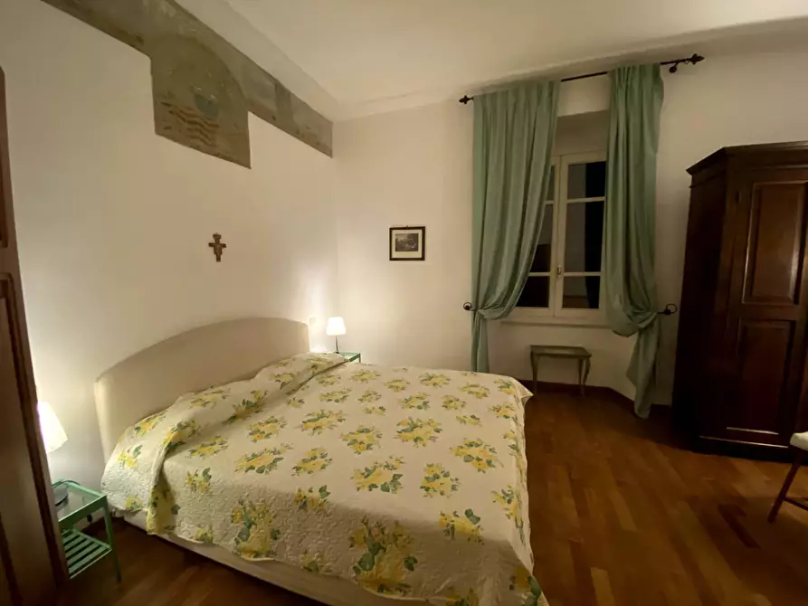 Immagine 38 di Trilocale in affitto  a Sarzana