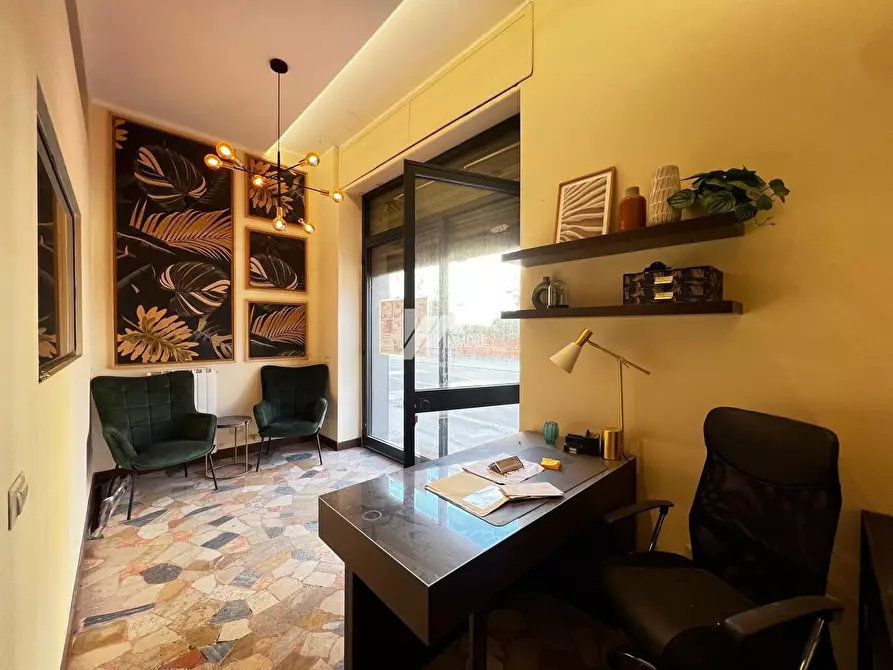 Immagine 4 di Locale commerciale in affitto  in Via Chiusure a Brescia