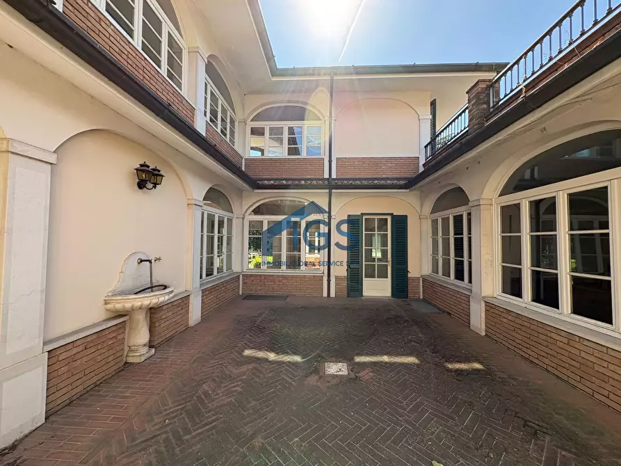 Immagine 13 di Villa in vendita  in Via Santa Giulia 3 a Travagliato