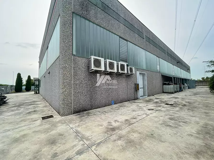 Immagine 6 di Attività artigianale in vendita  in Via dell'Industria a Travagliato