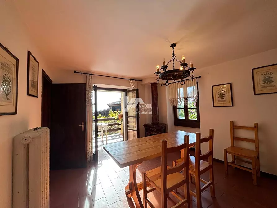 Immagine 5 di Trilocale in vendita  in via bezzuglio 3 a Toscolano-Maderno