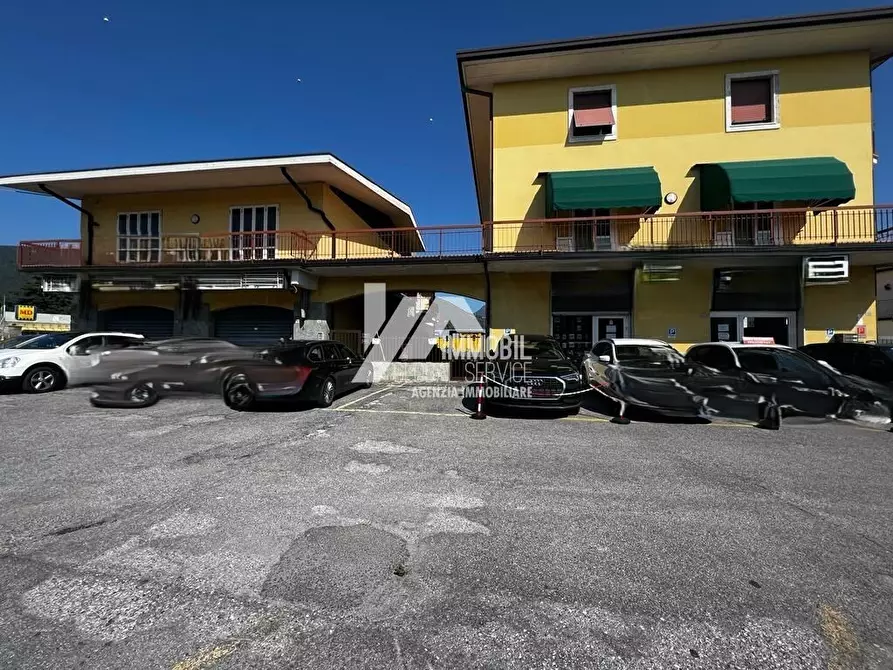 Immagine 3 di Magazzino in vendita  in Via Europa a Concesio