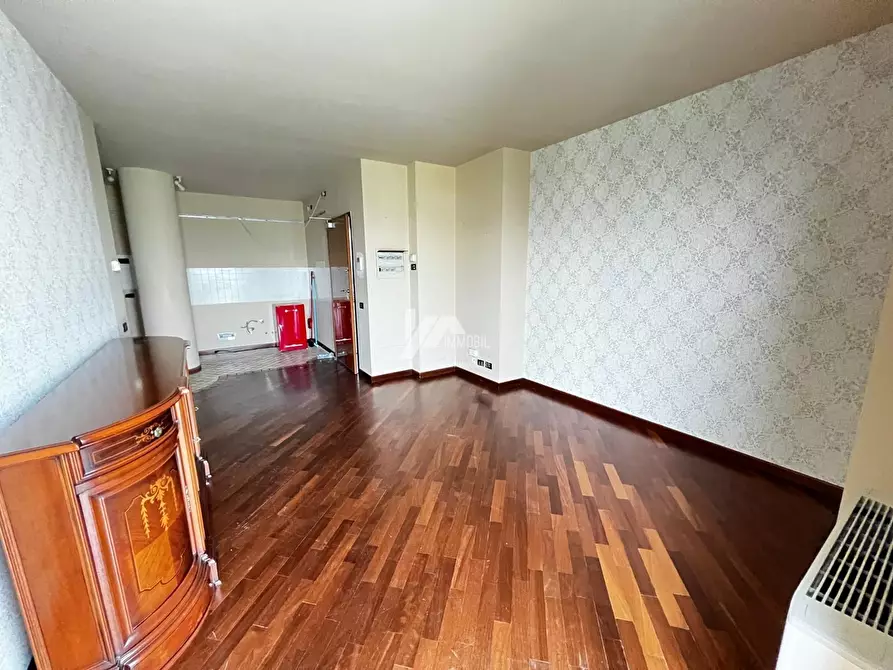 Immagine 10 di Trilocale in vendita  in Via Creta 21 a Brescia