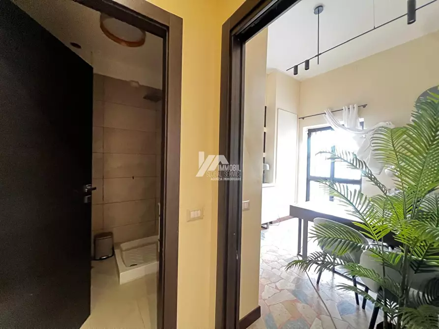 Immagine 6 di Locale commerciale in affitto  in Via Chiusure a Brescia