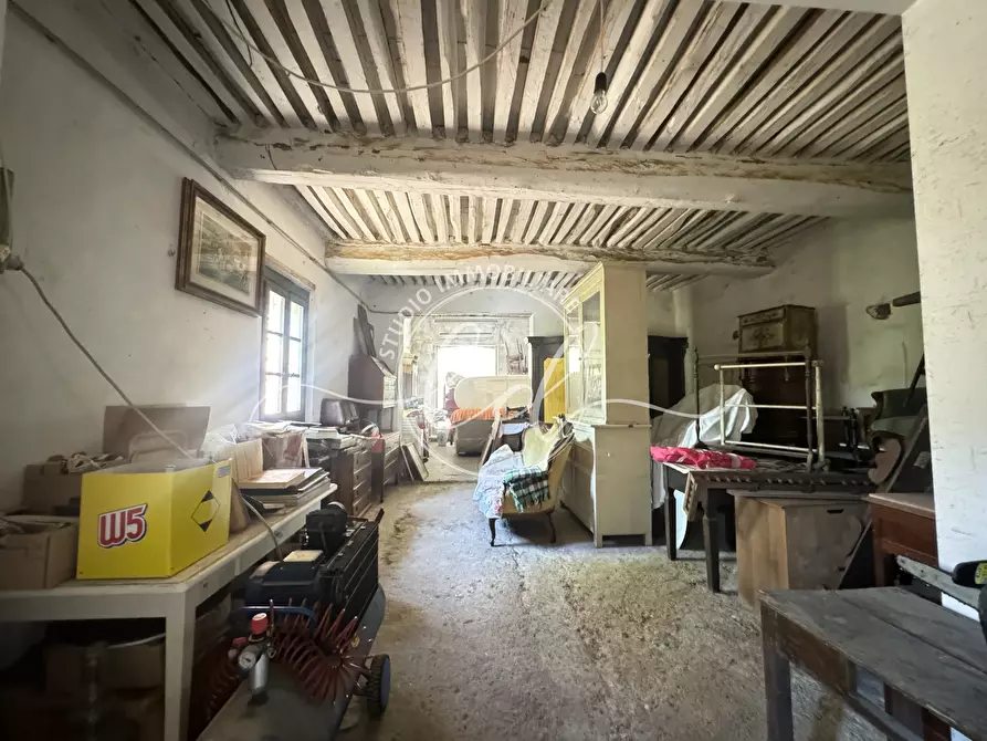 Immagine 45 di Rustico / casale in vendita  a Camaiore