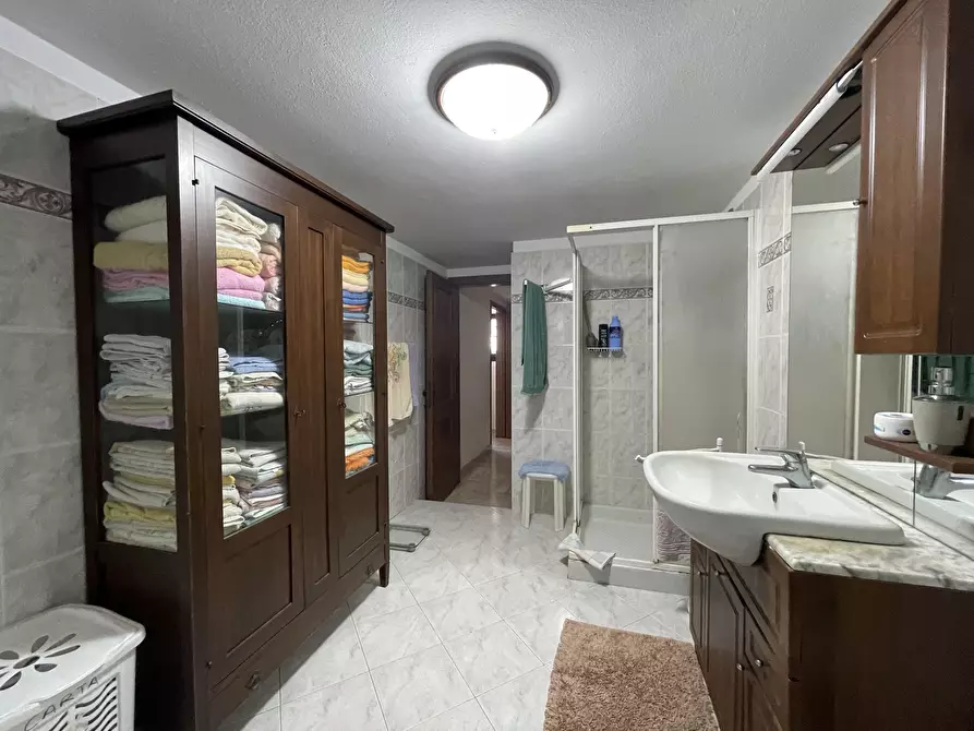 Immagine 79 di Villa in vendita  a Pietrasanta