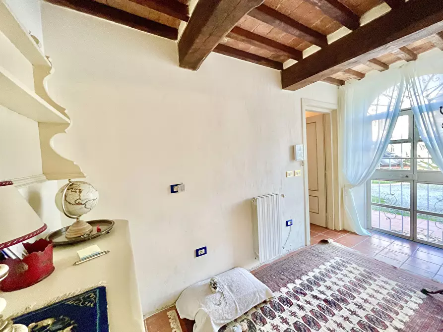 Immagine 38 di Rustico / casale in vendita  a Camaiore