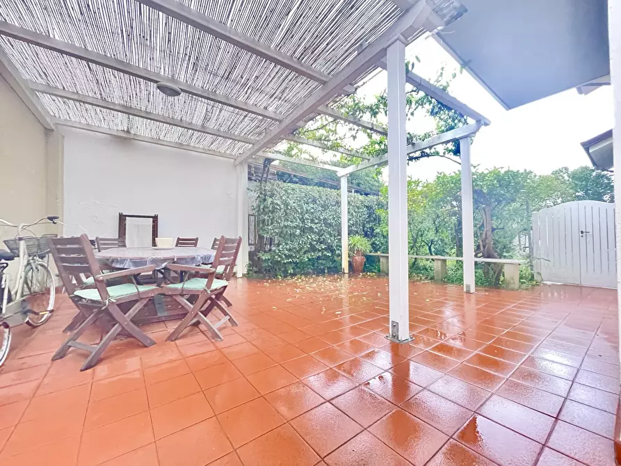 Immagine 55 di Villa in affitto  a Forte Dei Marmi