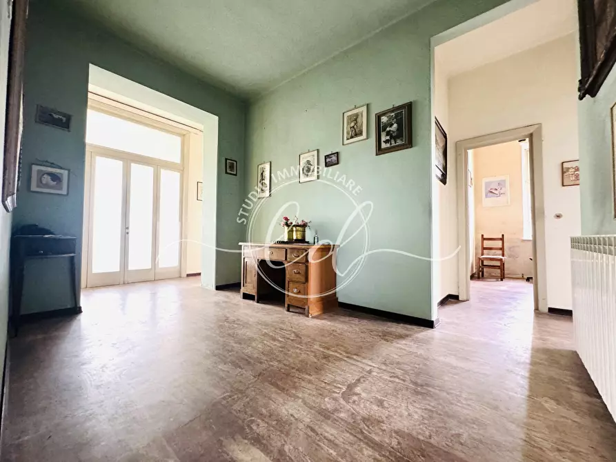 Immagine 43 di Pentalocale in vendita  a Lucca