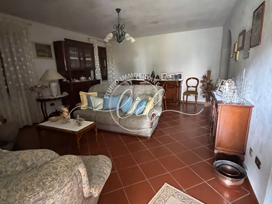 Immagine 9 di Porzione di casa in affitto  a Seravezza