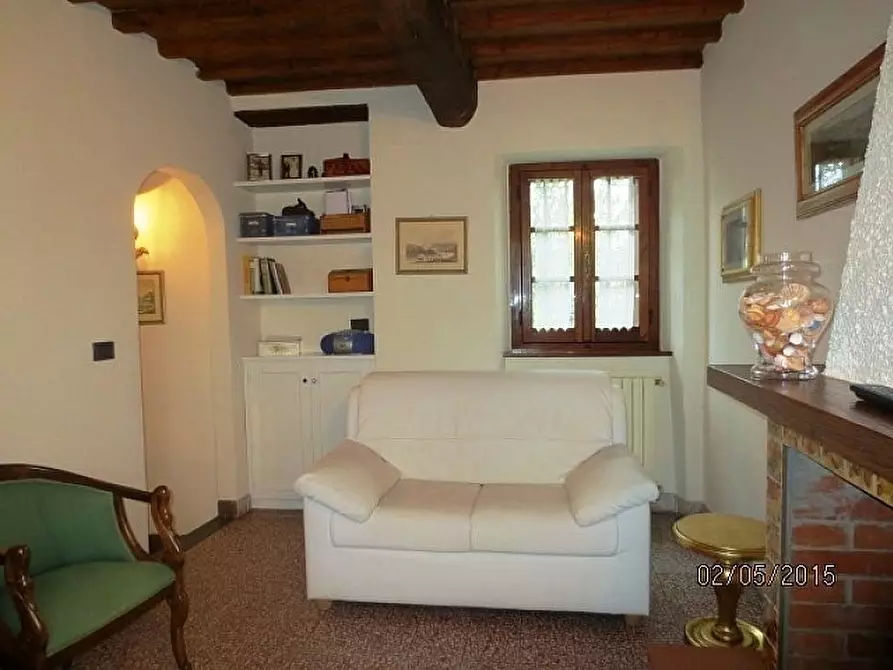 Immagine 5 di Porzione di casa in vendita  a Seravezza