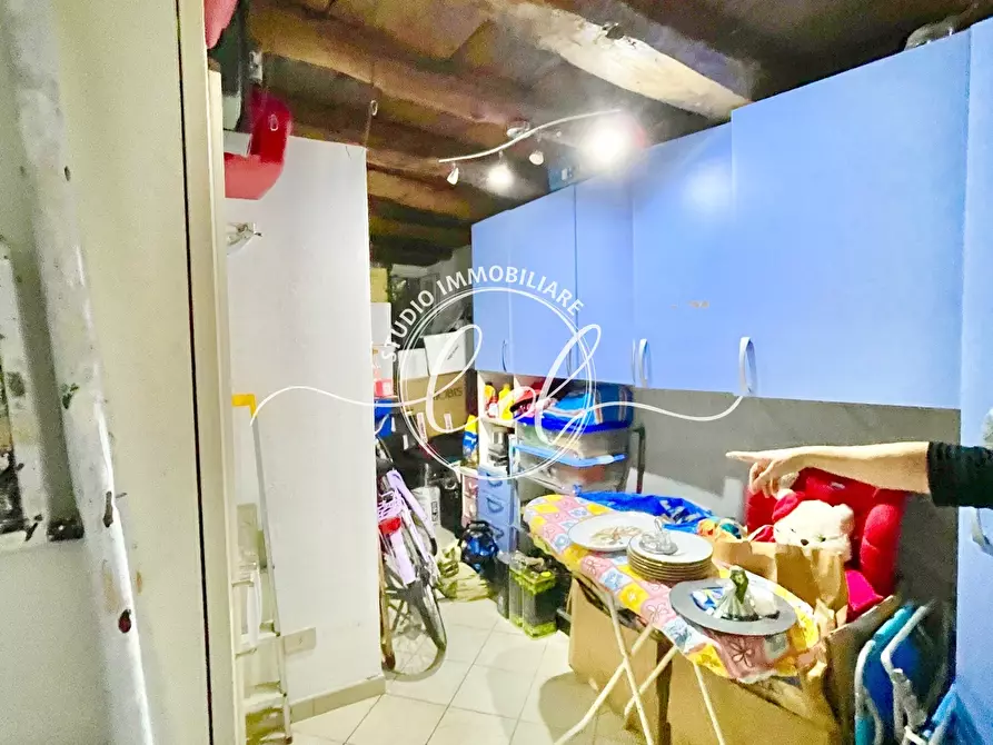 Immagine 35 di Quadrilocale in vendita  a Seravezza