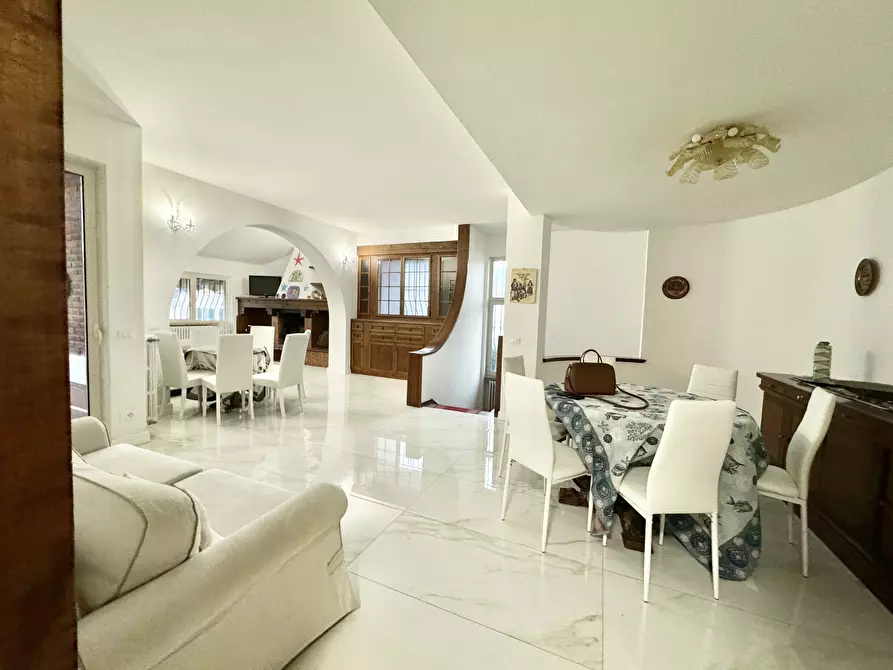 Immagine 18 di Porzione di casa in vendita  a Forte Dei Marmi