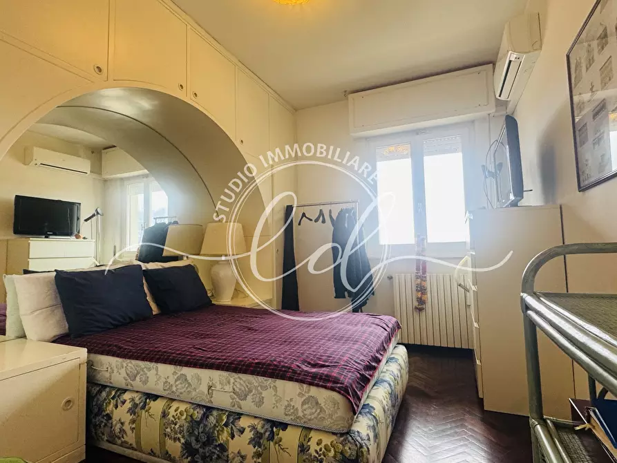 Immagine 43 di Attico in vendita  a Seravezza