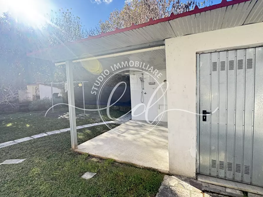 Immagine 30 di Trilocale in vendita  a Pietrasanta