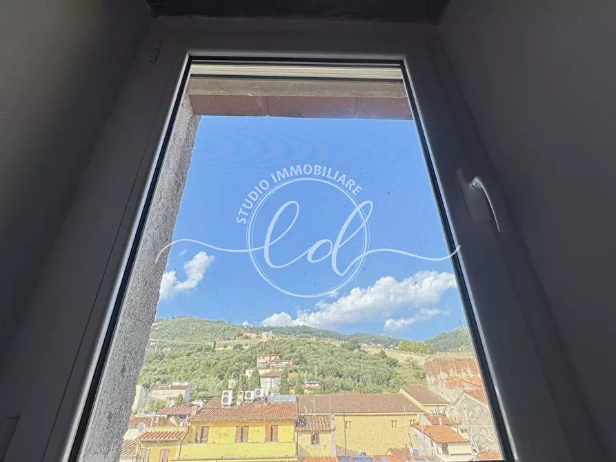 Immagine 41 di Quadrilocale in affitto  a Pietrasanta