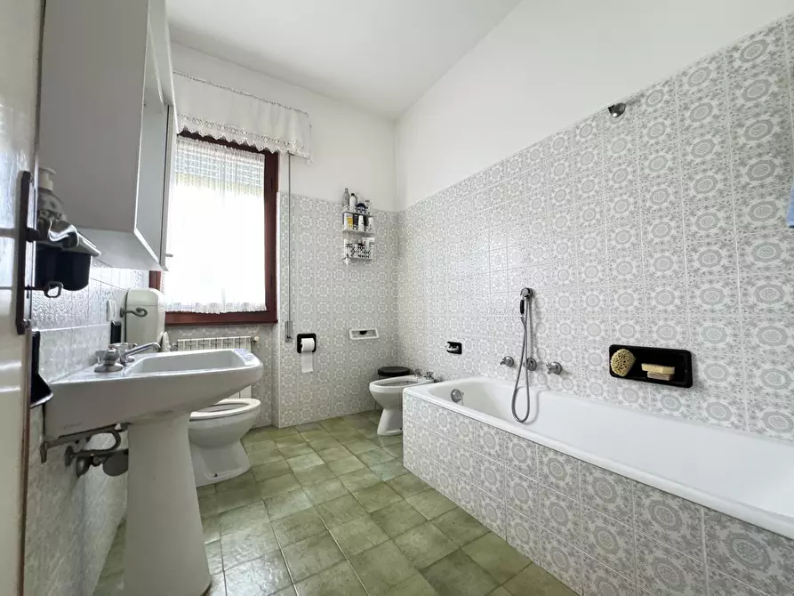 Immagine 41 di Casa indipendente in vendita  a Pietrasanta