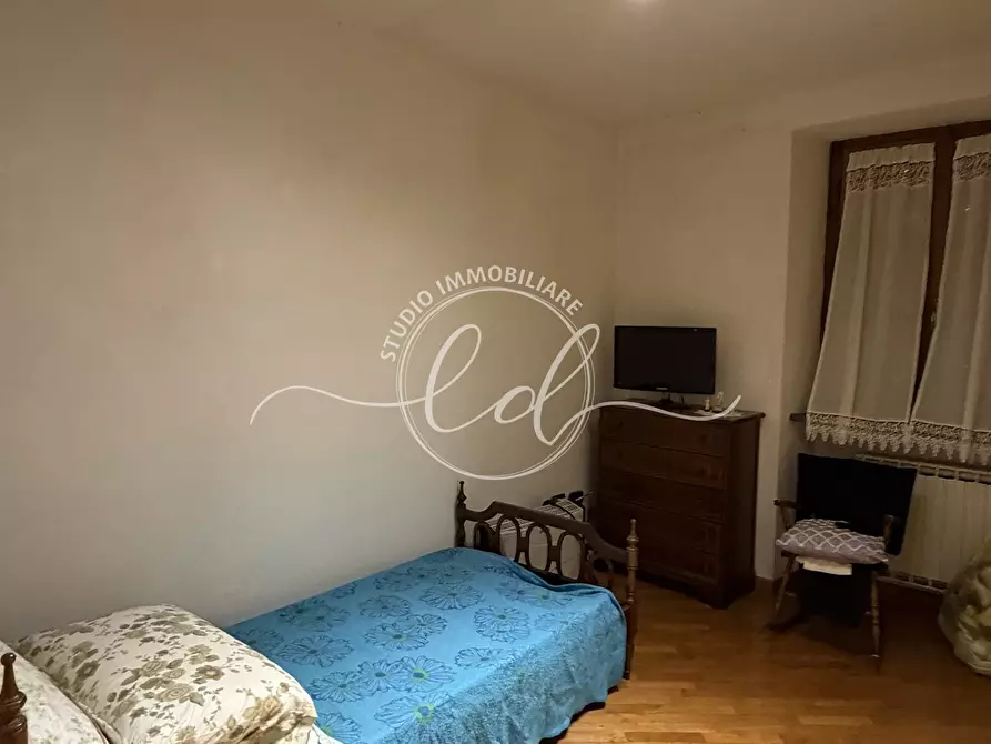 Immagine 23 di Porzione di casa in affitto  a Seravezza