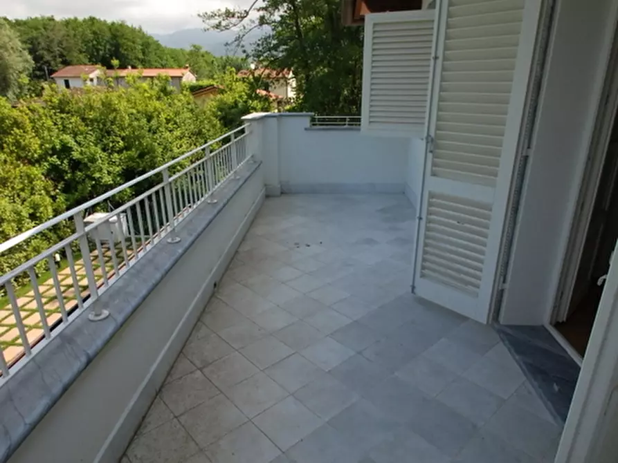 Immagine 104 di Villa in vendita  a Pietrasanta