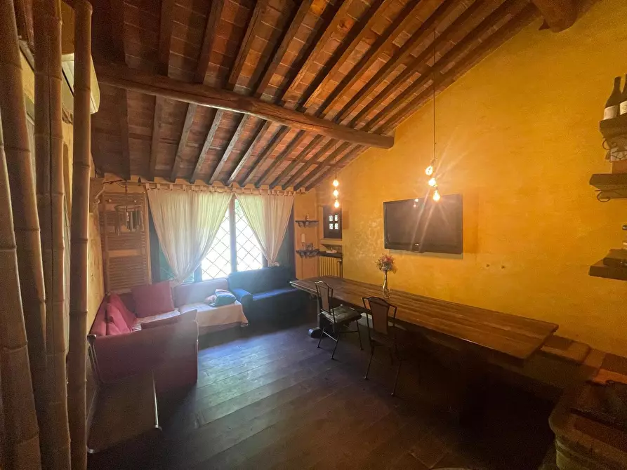 Immagine 14 di Casa indipendente in vendita  a Camaiore