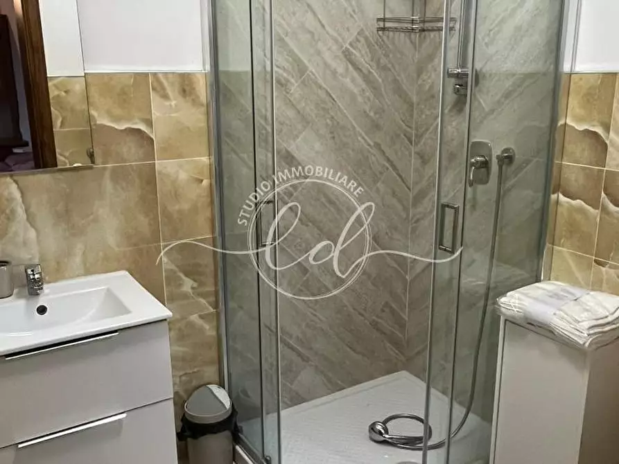 Immagine 10 di Bilocale in affitto  a Forte Dei Marmi