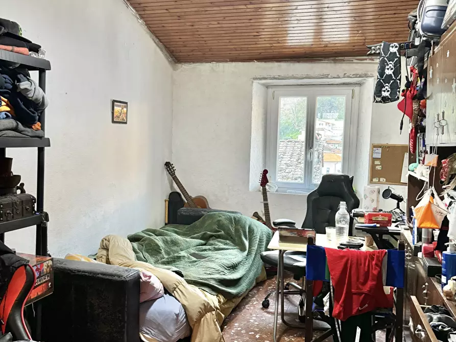 Immagine 23 di Quadrilocale in vendita  a Seravezza