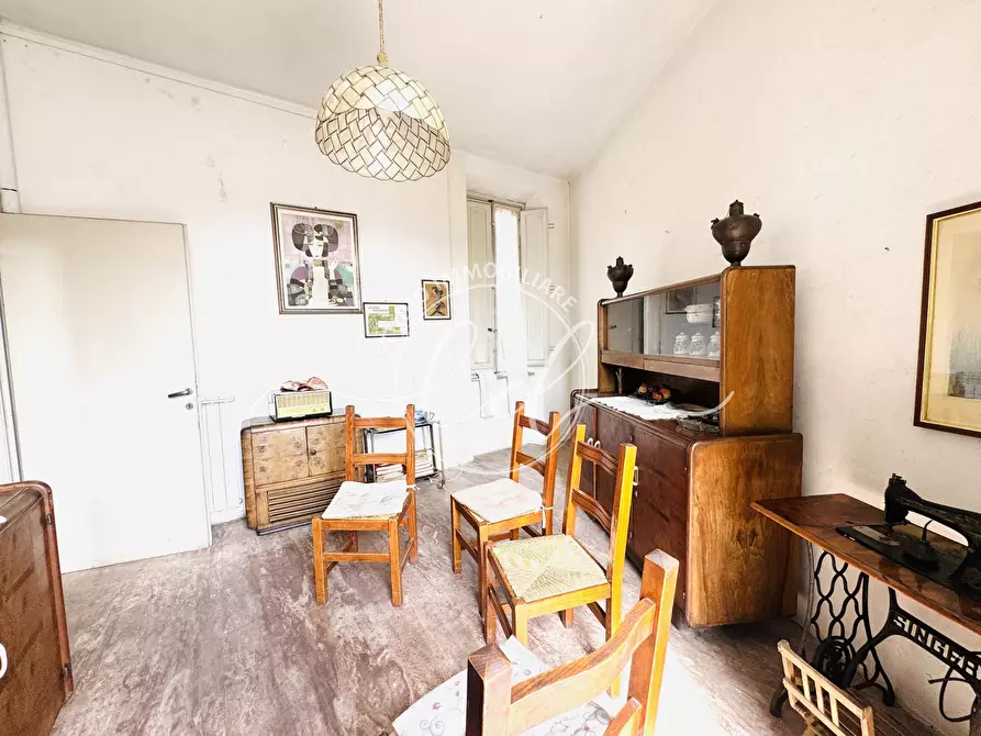 Immagine 52 di Pentalocale in vendita  a Lucca