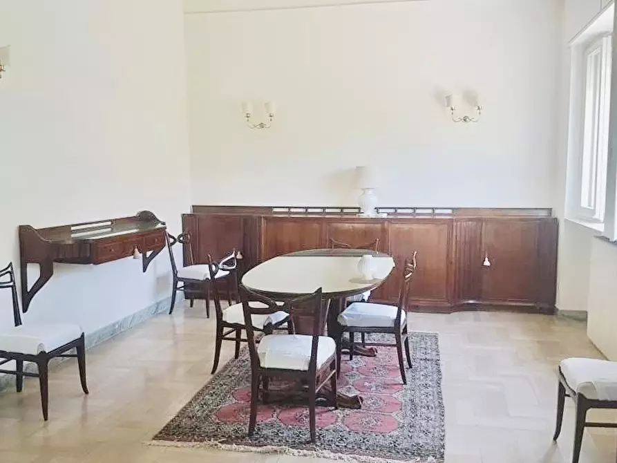 Immagine 12 di Villa in affitto  a Camaiore