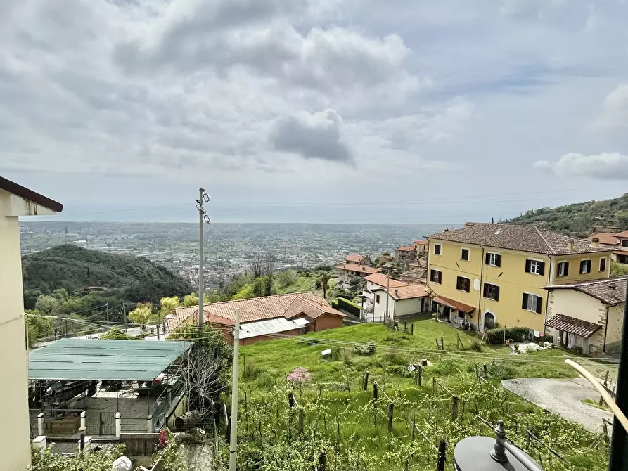 Immagine 22 di Casa indipendente in vendita  a Pietrasanta