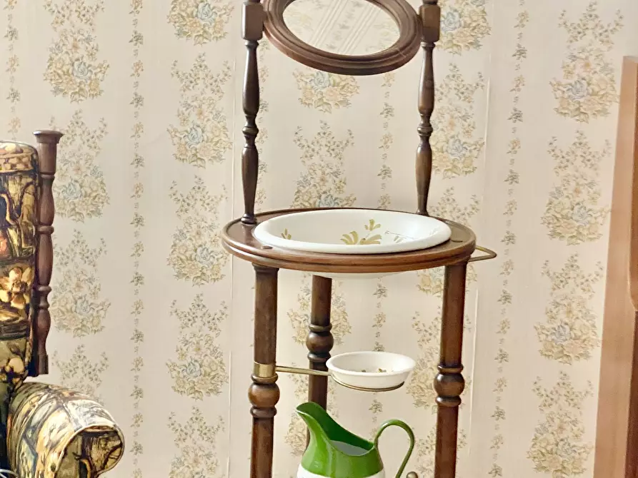 Immagine 55 di Casa indipendente in vendita  a Seravezza