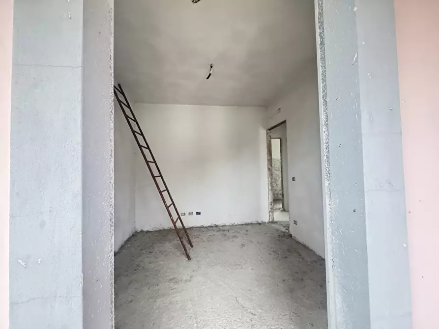 Immagine 22 di Porzione di casa in vendita  a Camaiore