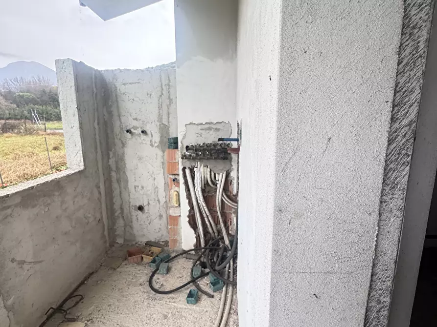 Immagine 13 di Porzione di casa in vendita  a Camaiore