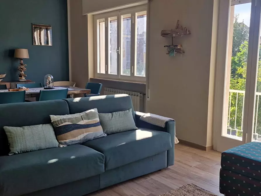 Immagine 2 di Quadrilocale in affitto  a Camaiore