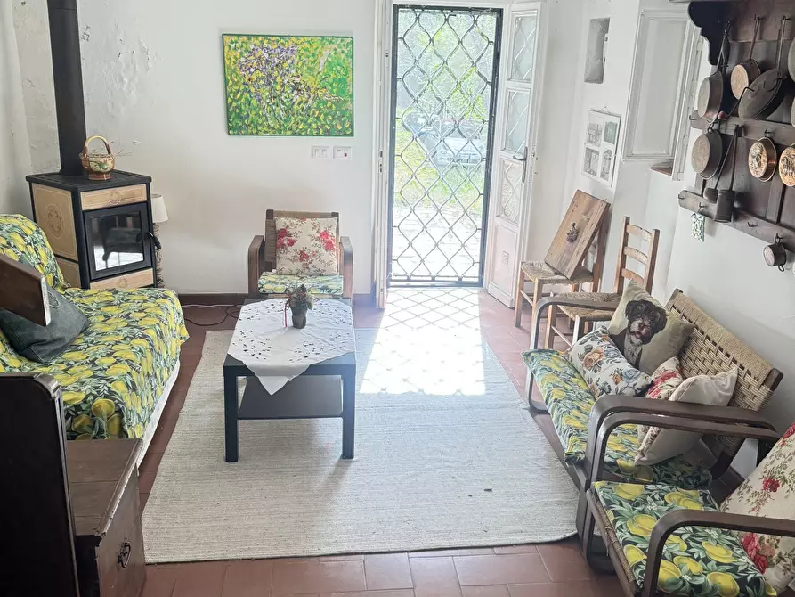 Immagine 20 di Rustico / casale in vendita  a Pietrasanta