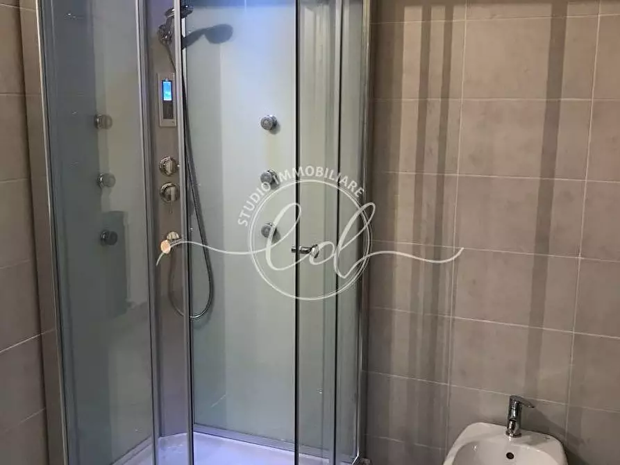 Immagine 24 di Quadrilocale in affitto  a Carrara